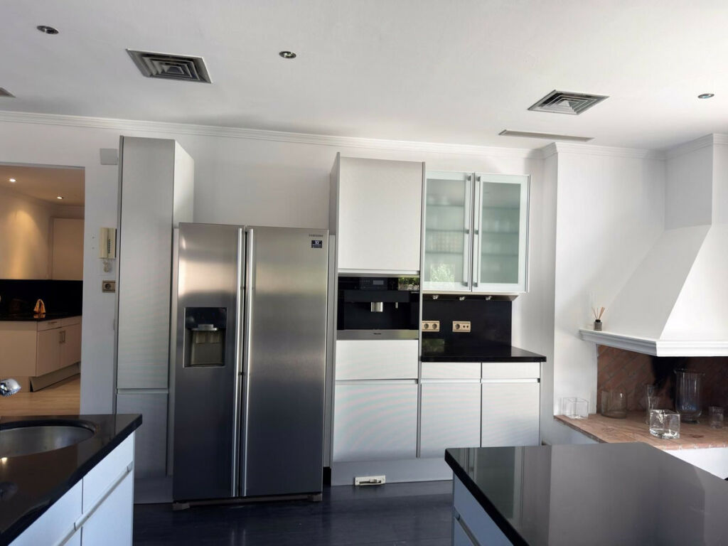 Detached Villa La Zagaleta Málaga - image 21