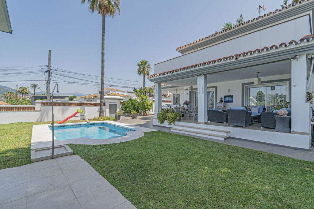 Detached Villa San Pedro de Alcántara Málaga - image 21