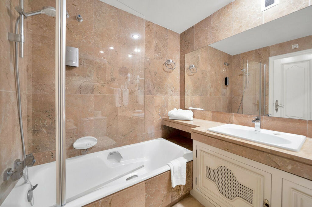 Penthouse The Golden Mile Málaga - image 21