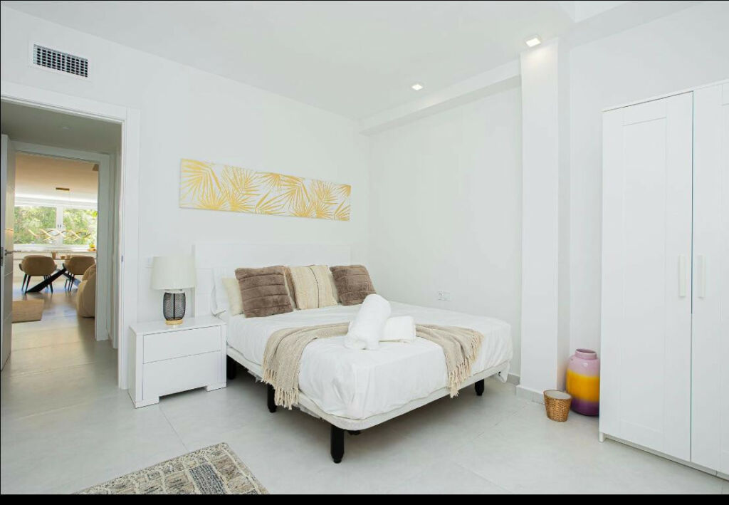 Townhouse Aloha Málaga - image 20