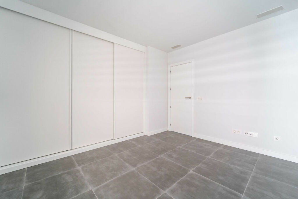 Middle Floor Apartment Fuengirola Málaga - image 21