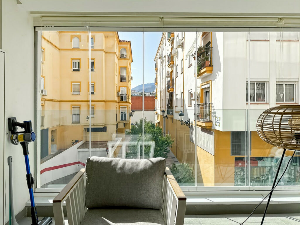 Middle Floor Apartment Estepona Málaga - image 21