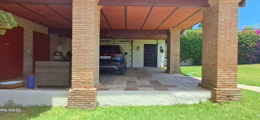 Detached Villa Marbella Málaga - image 21