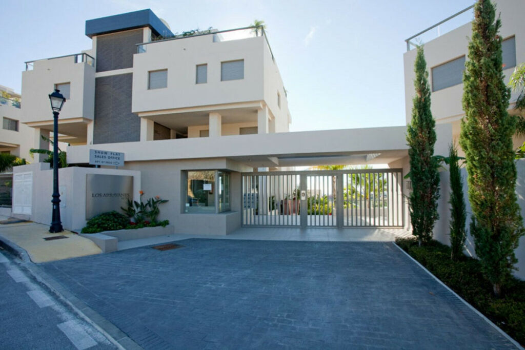 Middle Floor Apartment Benahavís Málaga - image 21