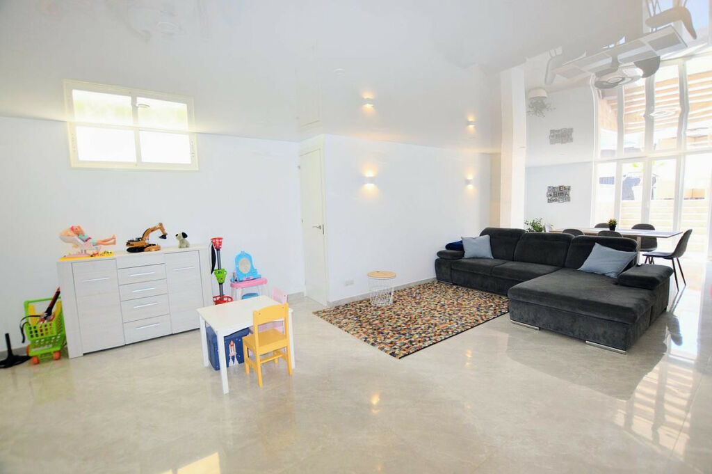 Detached Villa Los Altos Alicante - image 23