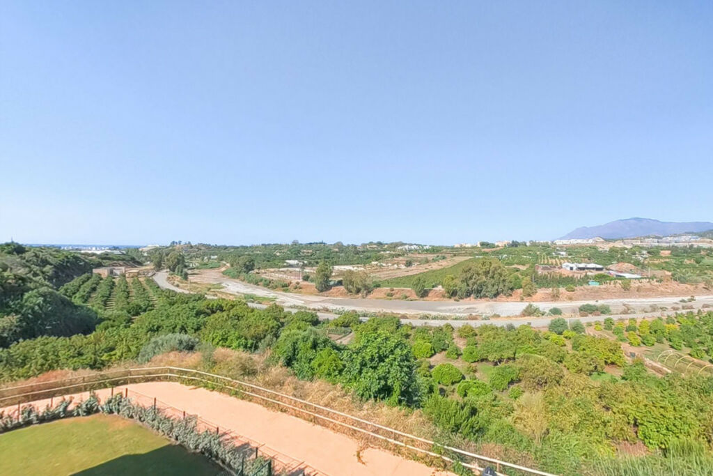 Penthouse New Golden Mile Málaga - image 22