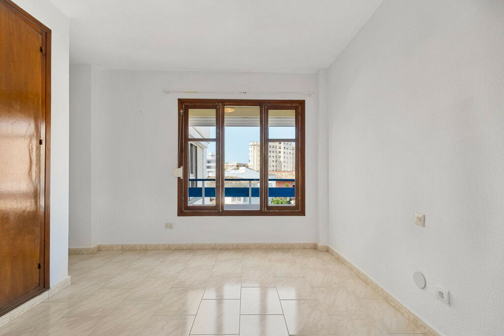 Middle Floor Apartment Fuengirola Málaga - image 22