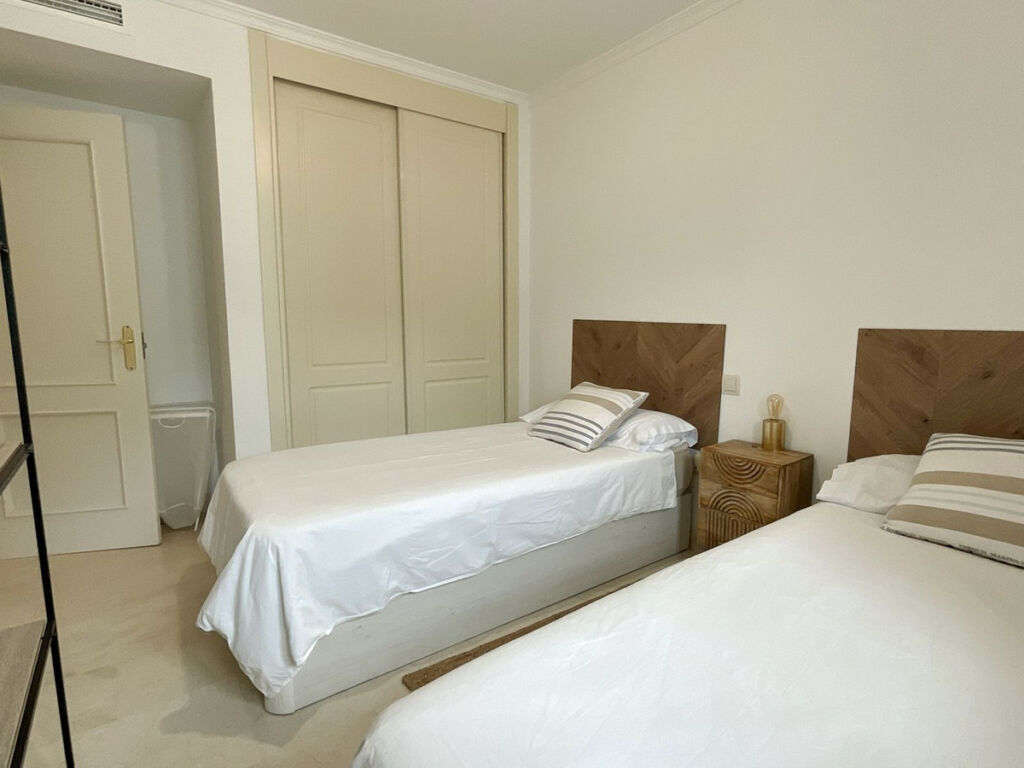 Middle Floor Apartment Sotogrande Marina Cádiz - image 22
