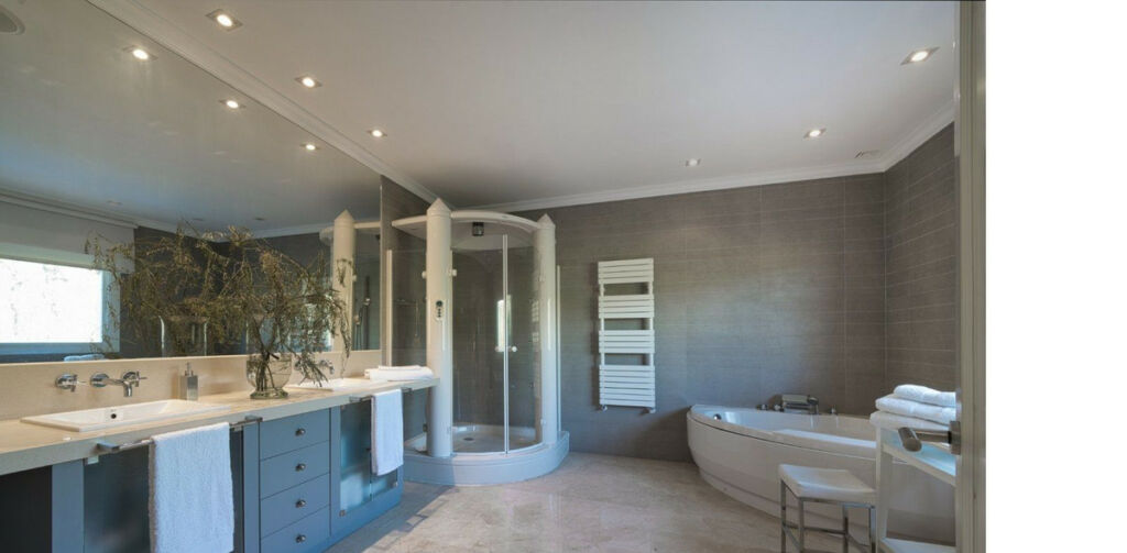 Detached Villa Sotogrande Cádiz - image 22
