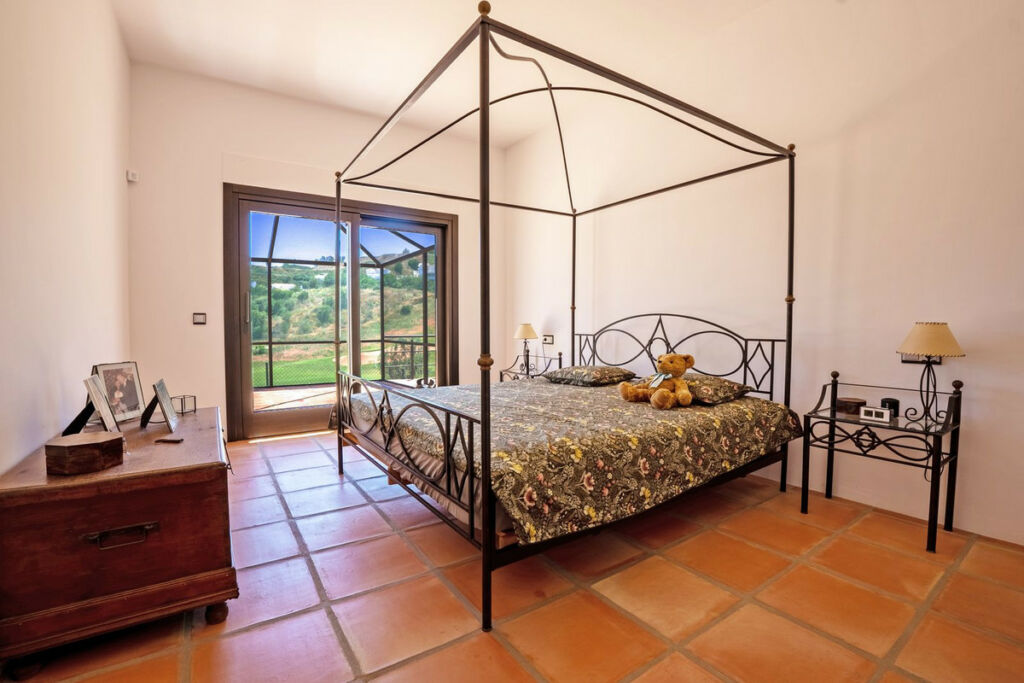 Detached Villa La Cala Golf Málaga - image 7