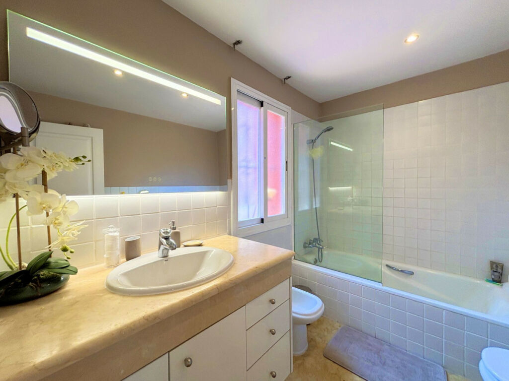 Townhouse Estepona Málaga - image 22