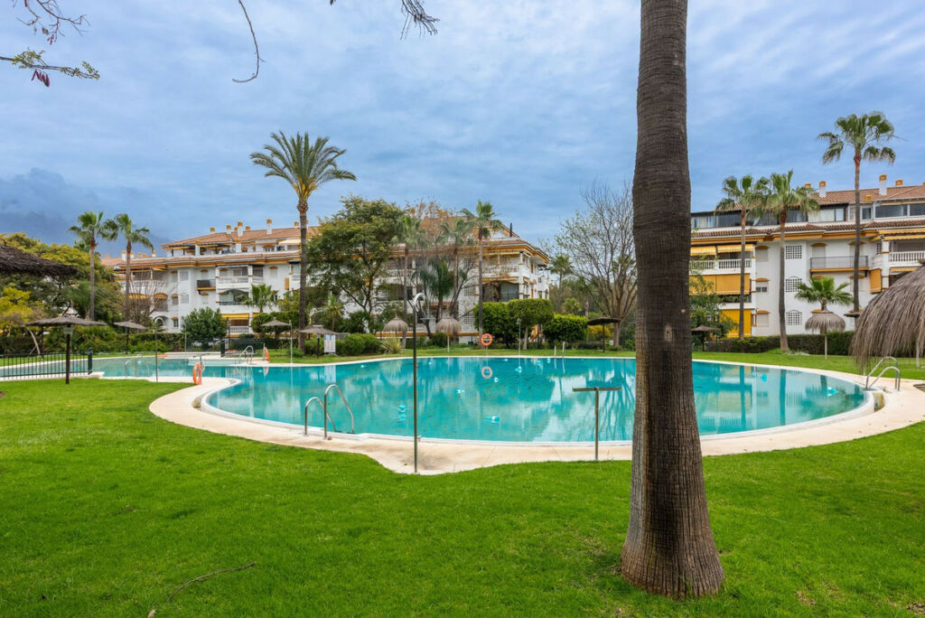 Penthouse Puerto Banús Málaga - image 22