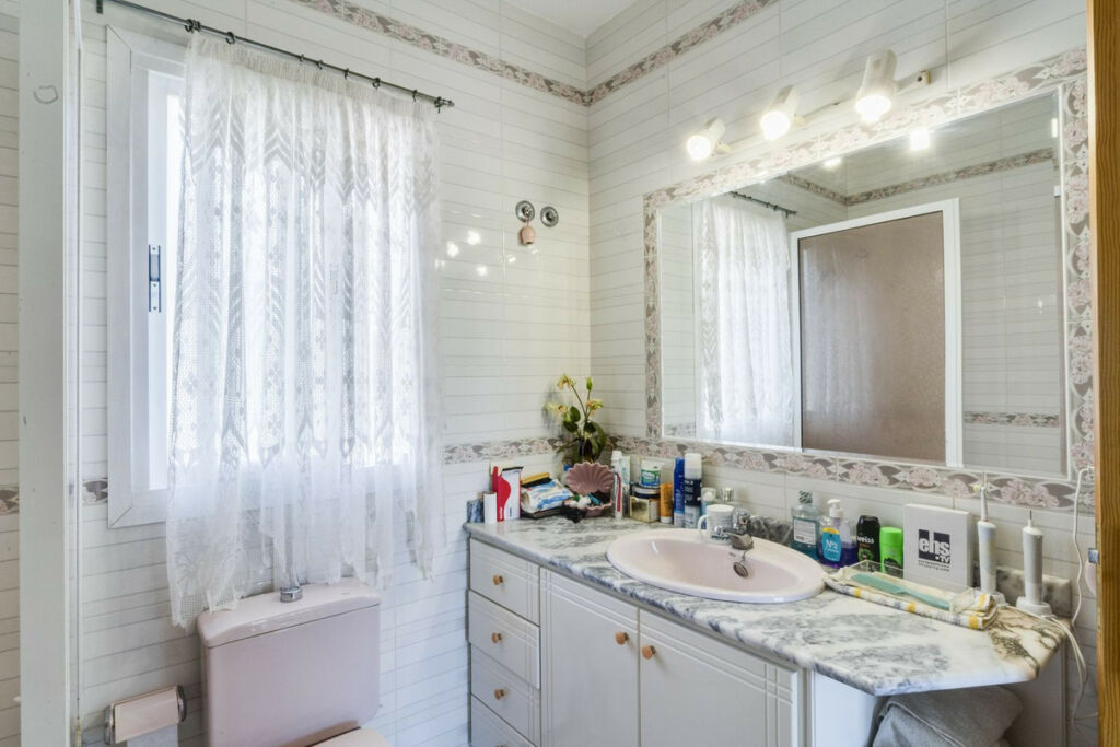 Detached Villa Marbella Málaga - image 22