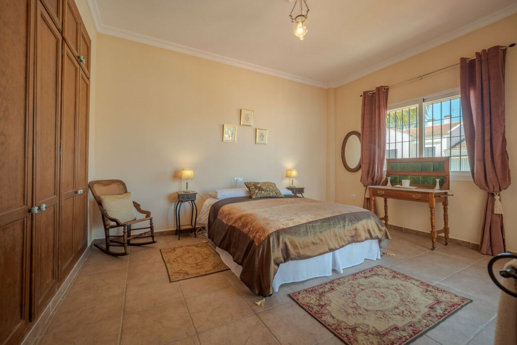 Detached Villa Alhaurín el Grande Málaga - image 22