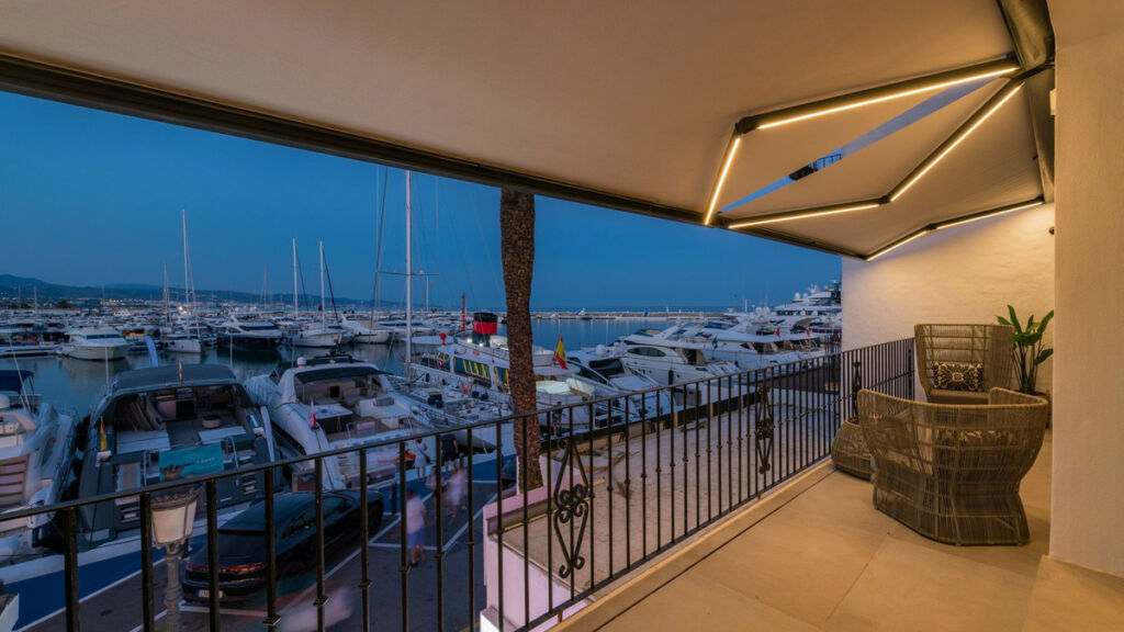 Middle Floor Apartment Puerto Banús Málaga - image 22