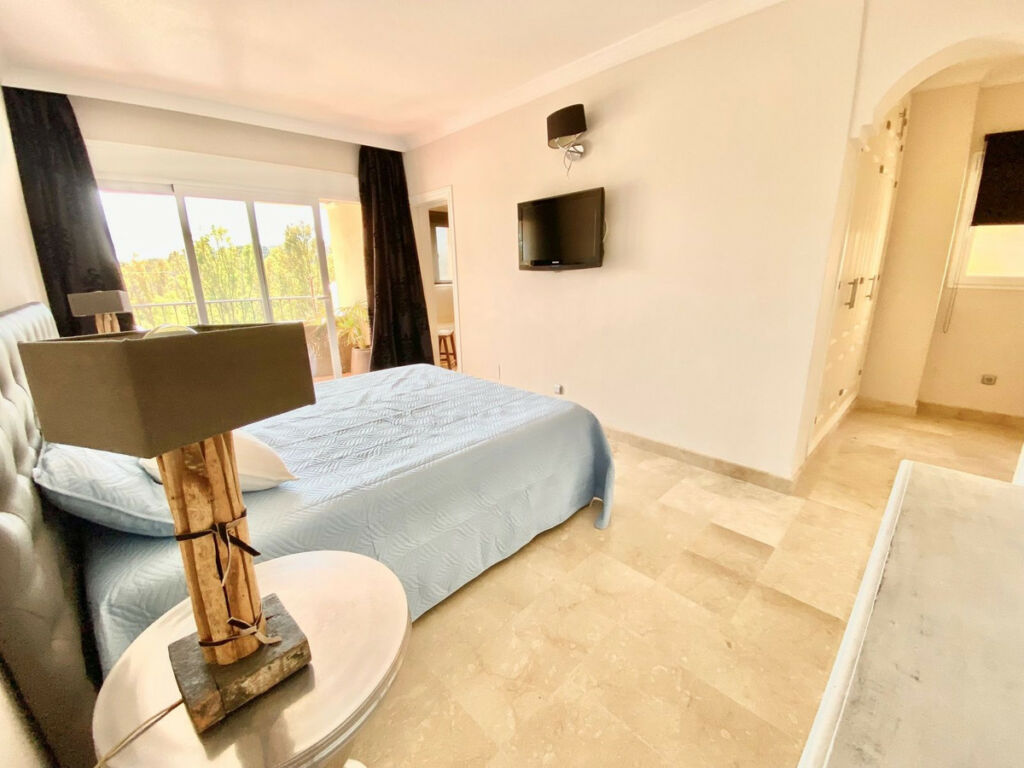 Middle Floor Apartment Atalaya Málaga - image 22