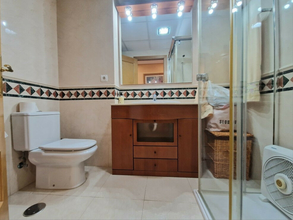 Middle Floor Apartment Benidorm Alicante - image 22