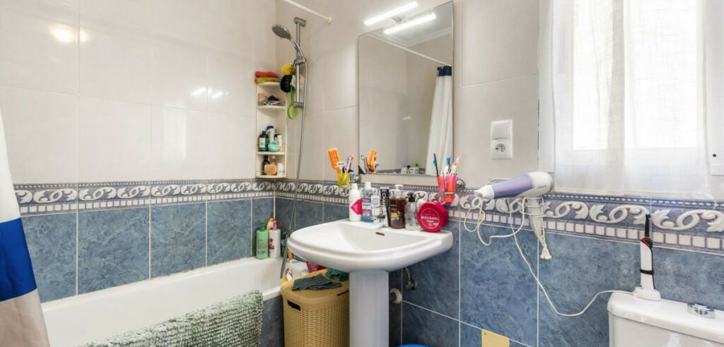 Detached Villa Villamartin Alicante - image 22