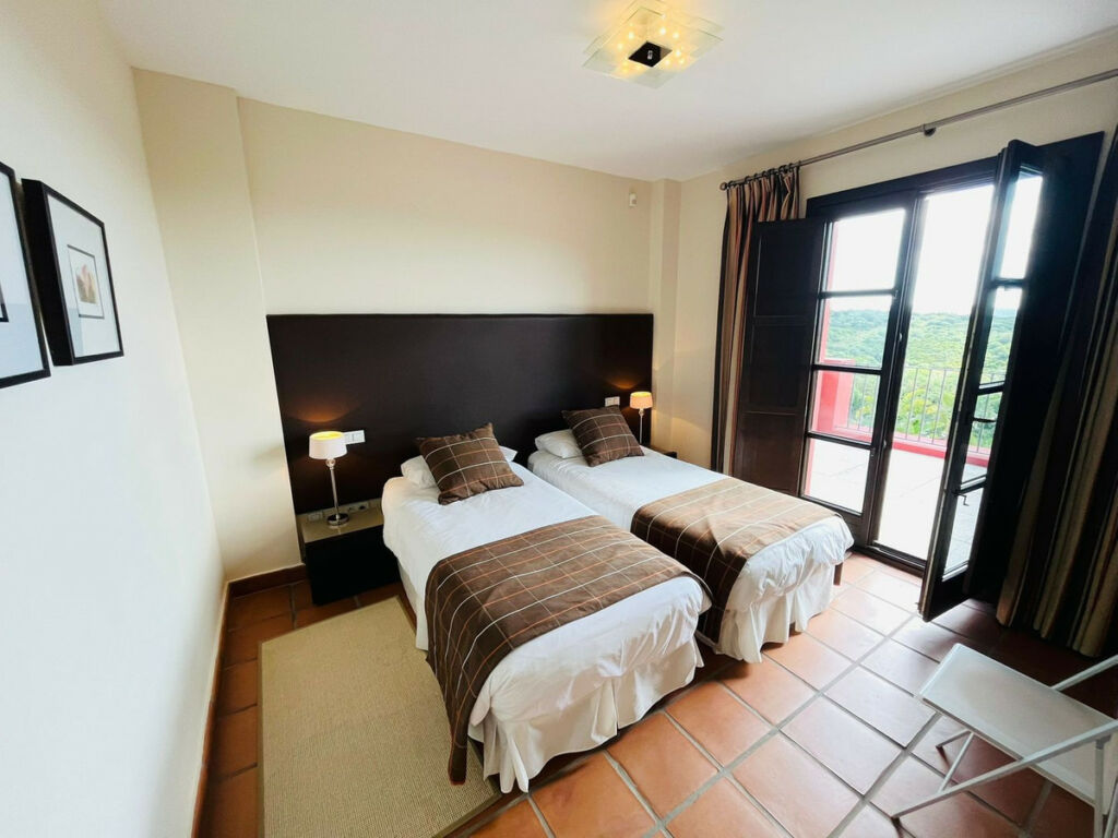 Semi-Detached House Sotogrande Cádiz - image 22