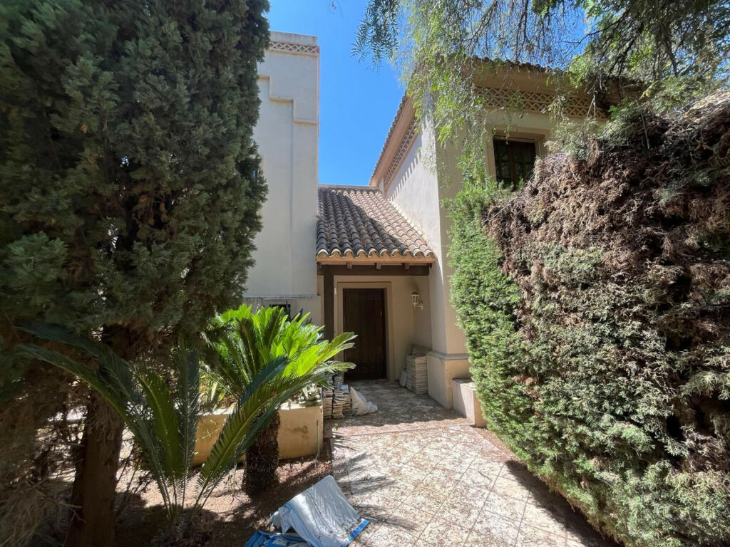 Detached Villa Monte Halcones Málaga - image 22