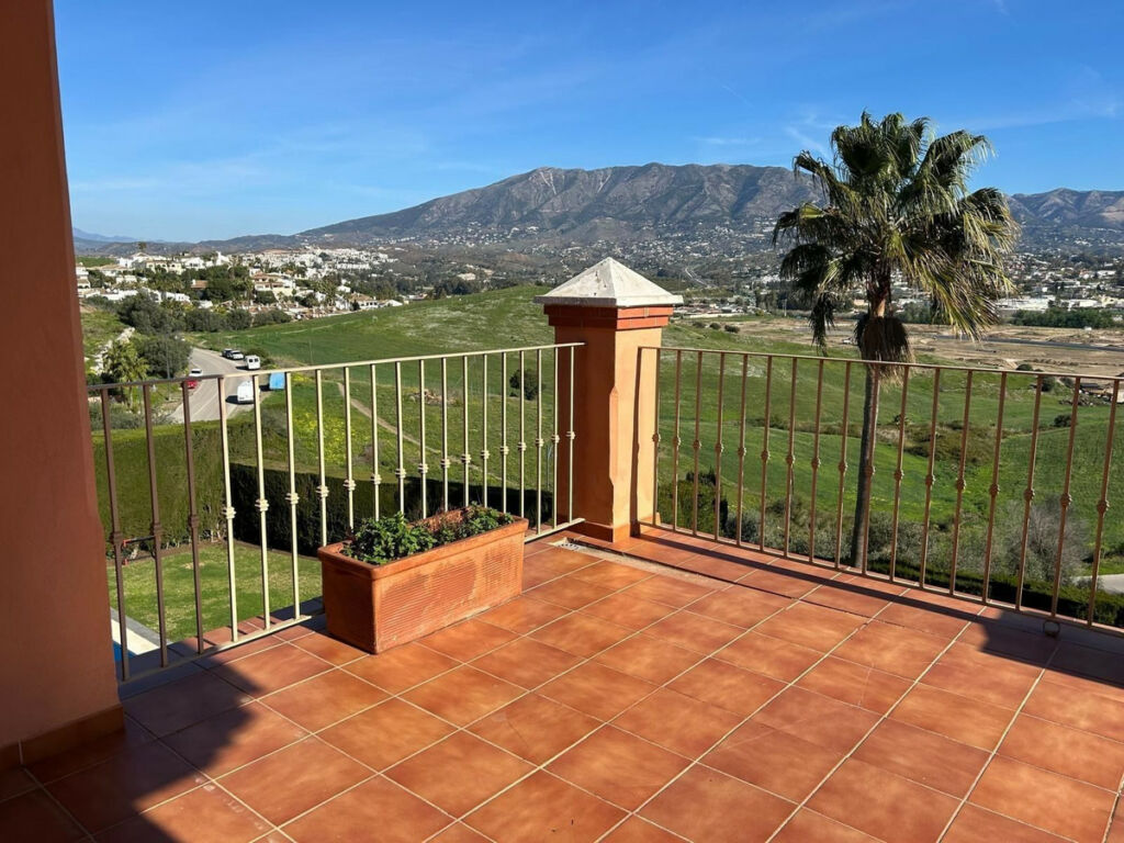 Detached Villa Cerros del Aguila Málaga - image 22