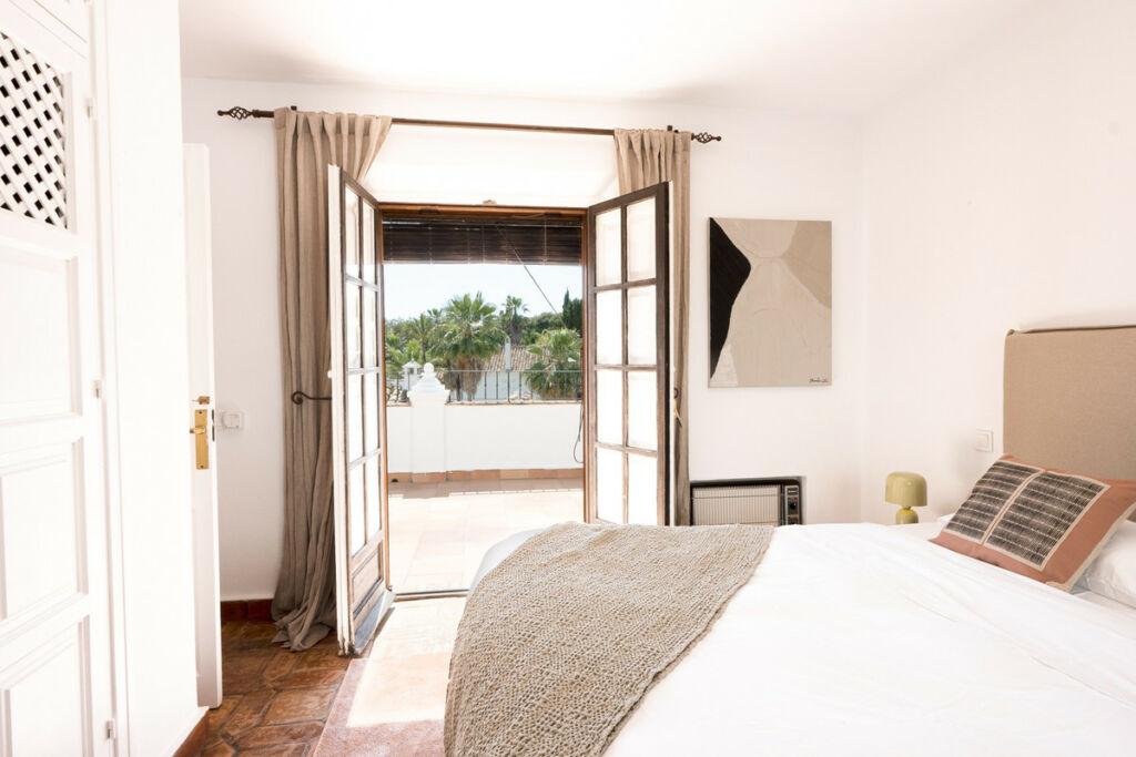 Townhouse The Golden Mile Málaga - image 18