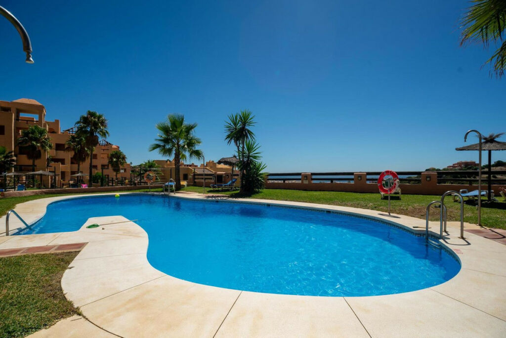 Middle Floor Apartment Manilva Málaga - image 21