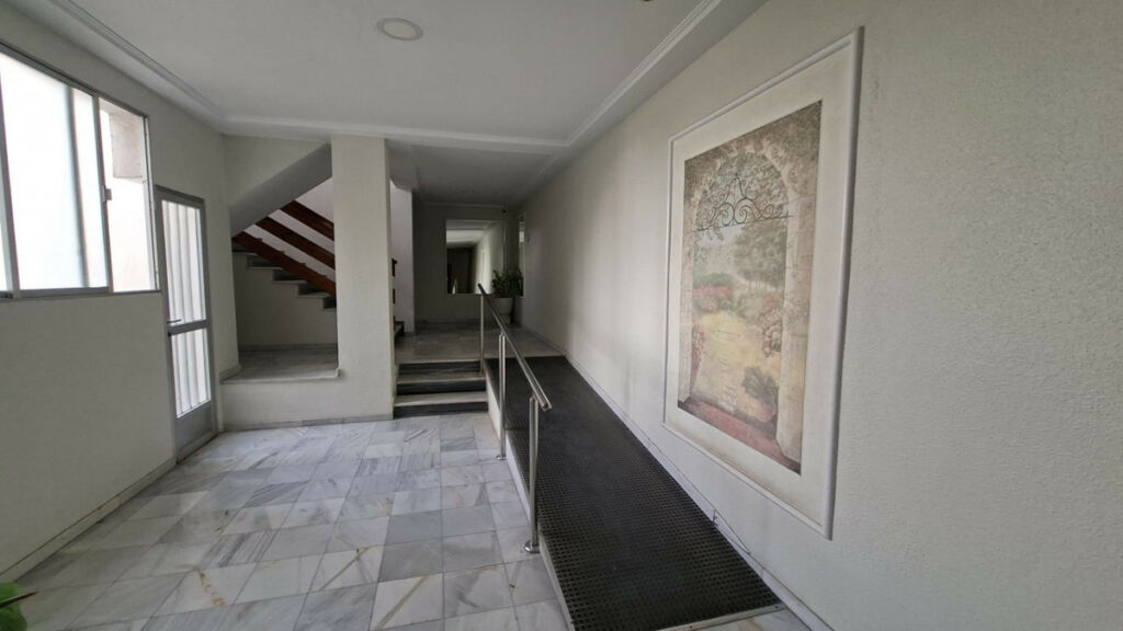 Middle Floor Apartment Torrevieja Alicante - image 22