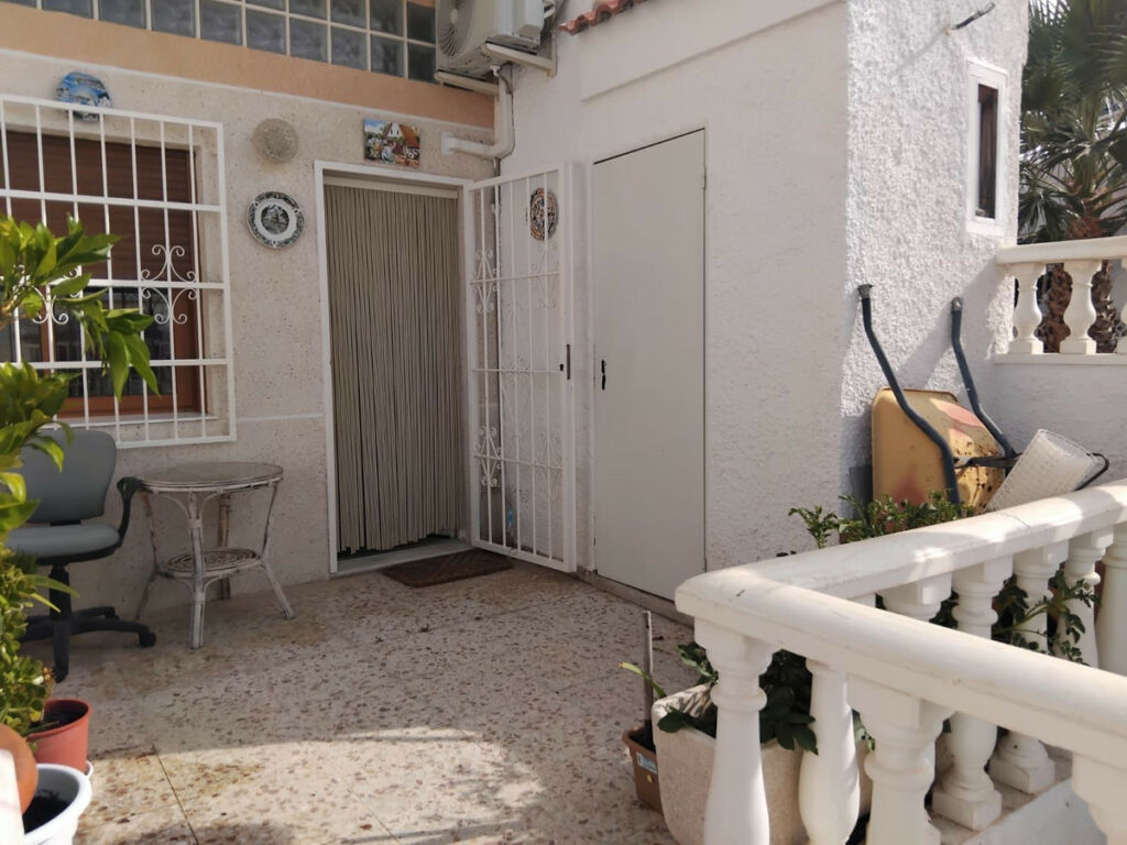 Townhouse Torrevieja Alicante - image 23