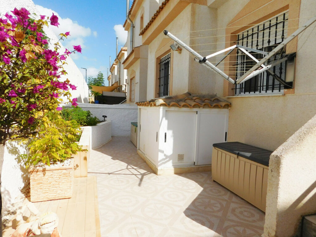Detached Villa Blue Lagoon Alicante - image 23