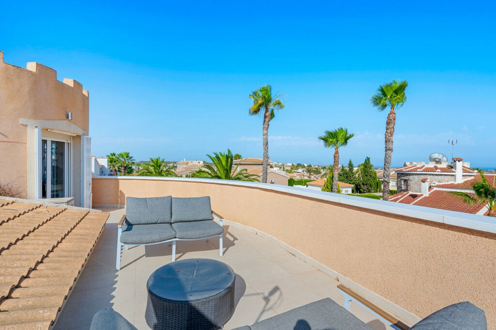 Detached Villa Ciudad Quesada Alicante - image 23
