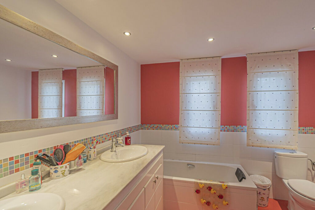 Detached Villa San Pedro de Alcántara Málaga - image 23