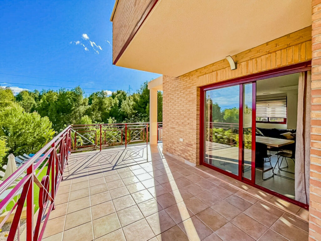 Detached Villa La Nucia Alicante - image 23