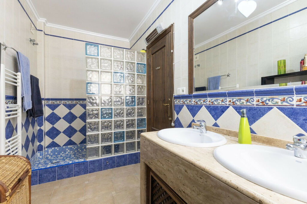 Detached Villa Algorfa Alicante - image 23