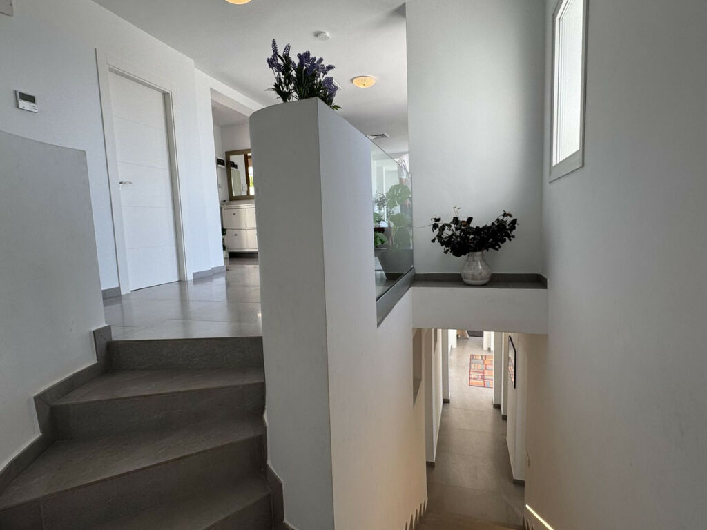 Detached Villa Riviera del Sol Málaga - image 23