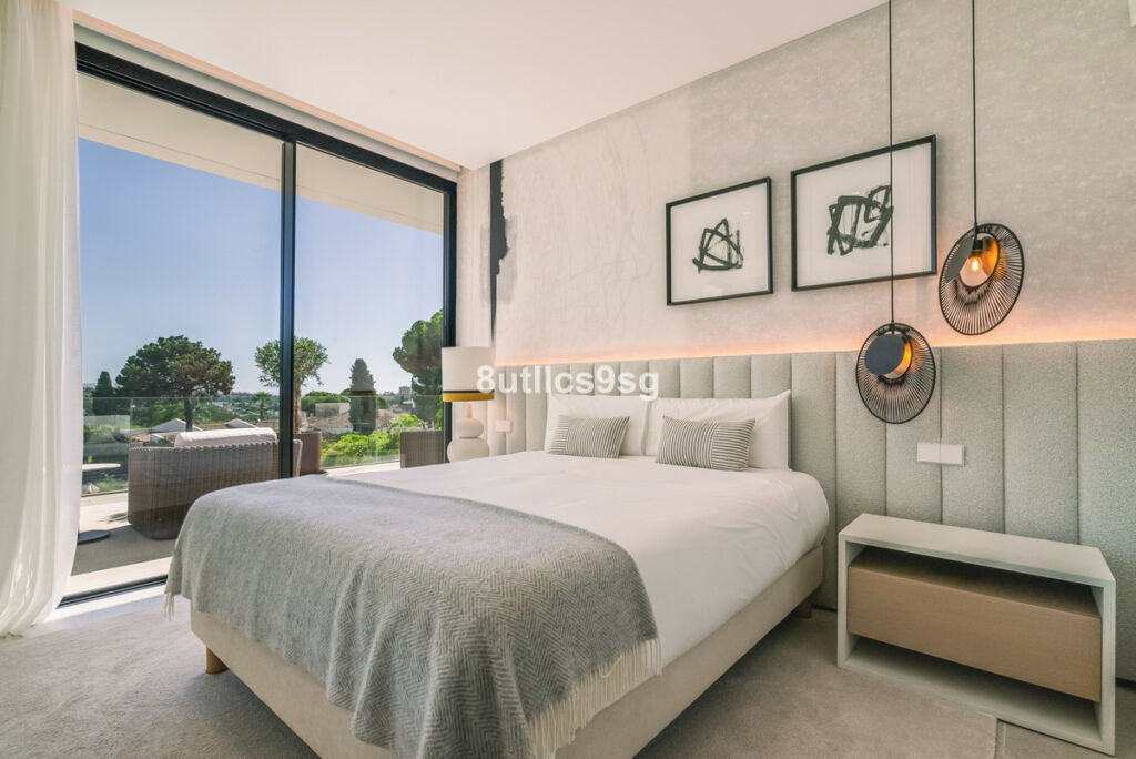 Detached Villa Nueva Andalucía Málaga - image 23