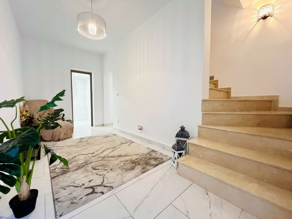 Detached Villa San Miguel de Salinas Alicante - image 23
