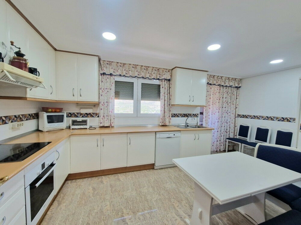 Middle Floor Apartment Benidorm Alicante - image 23