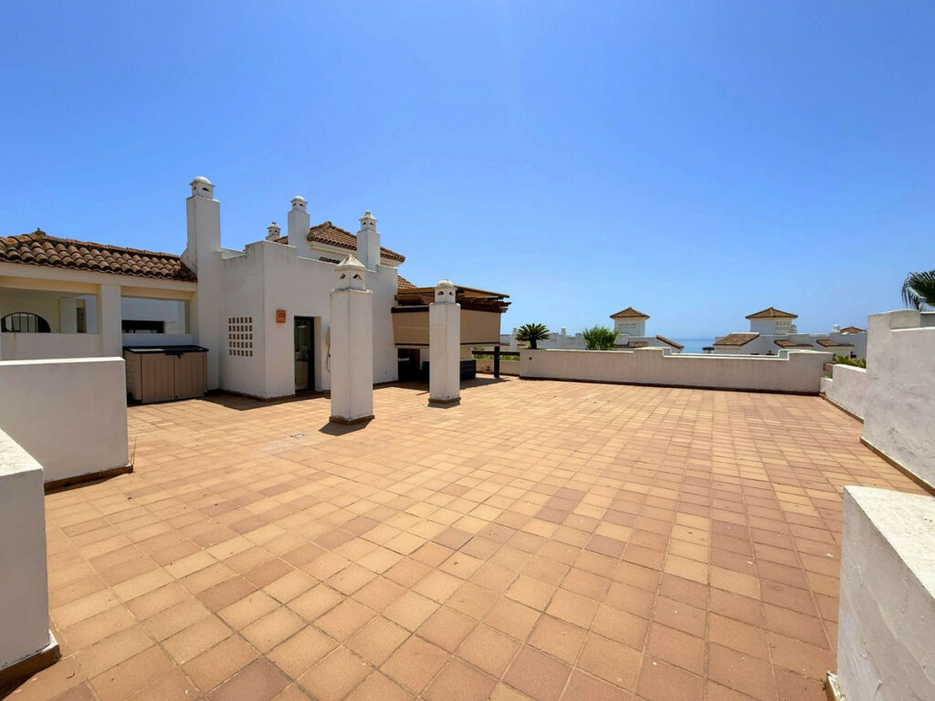 Penthouse La Alcaidesa Cádiz - image 21