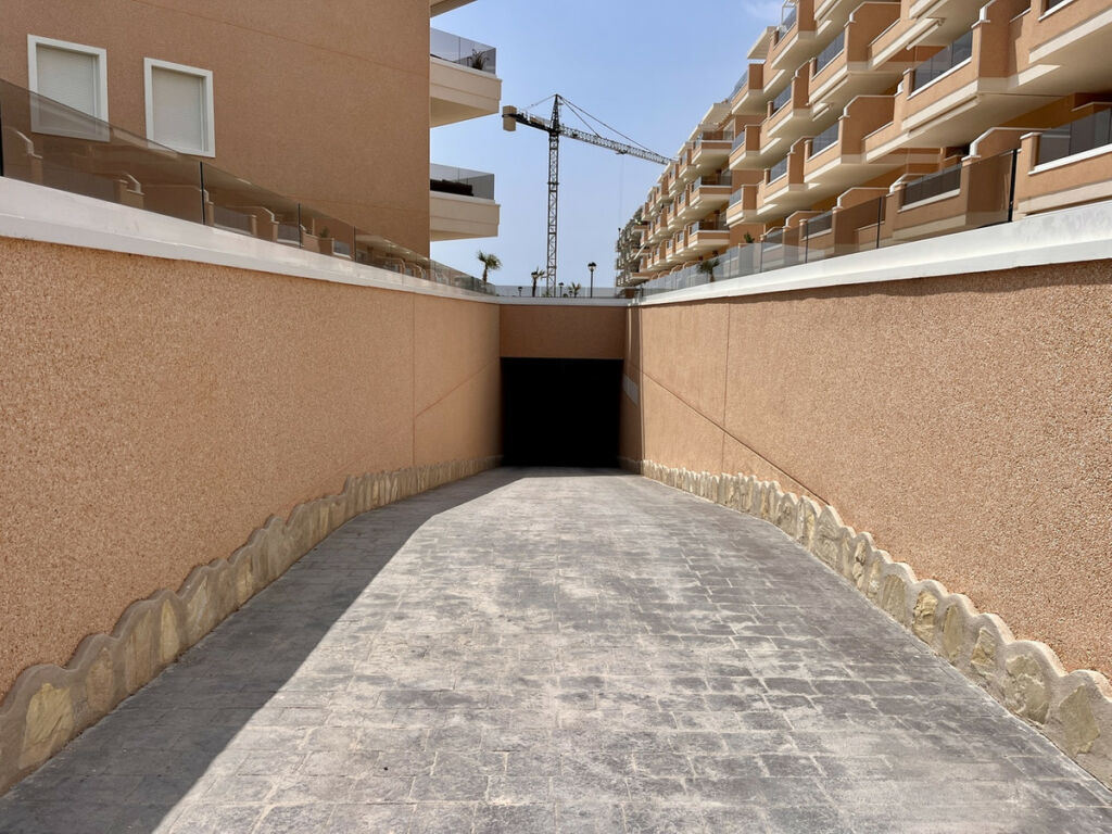 Middle Floor Apartment Guardamar del Segura Alicante - image 23