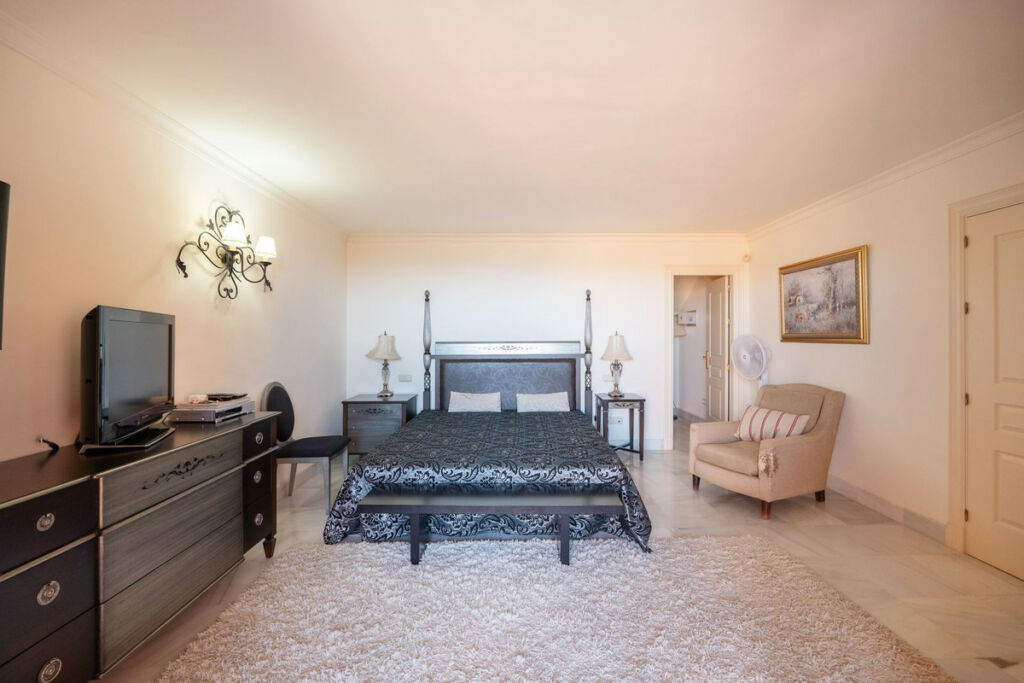 Penthouse Benahavís Málaga - image 23