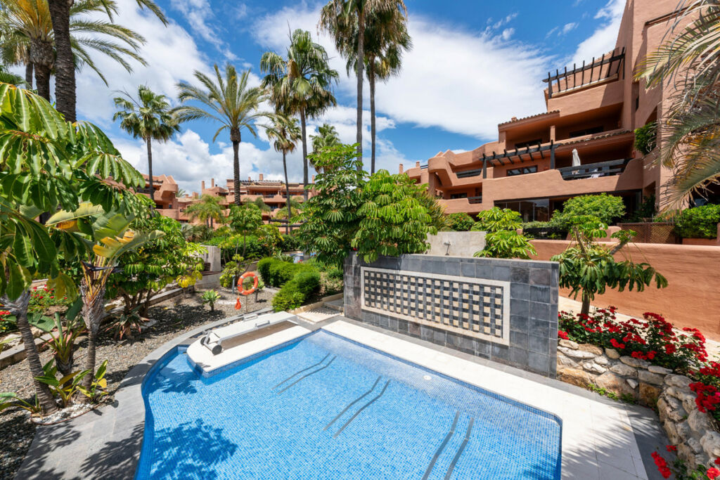 Ground Floor Apartment Estepona Málaga - image 24