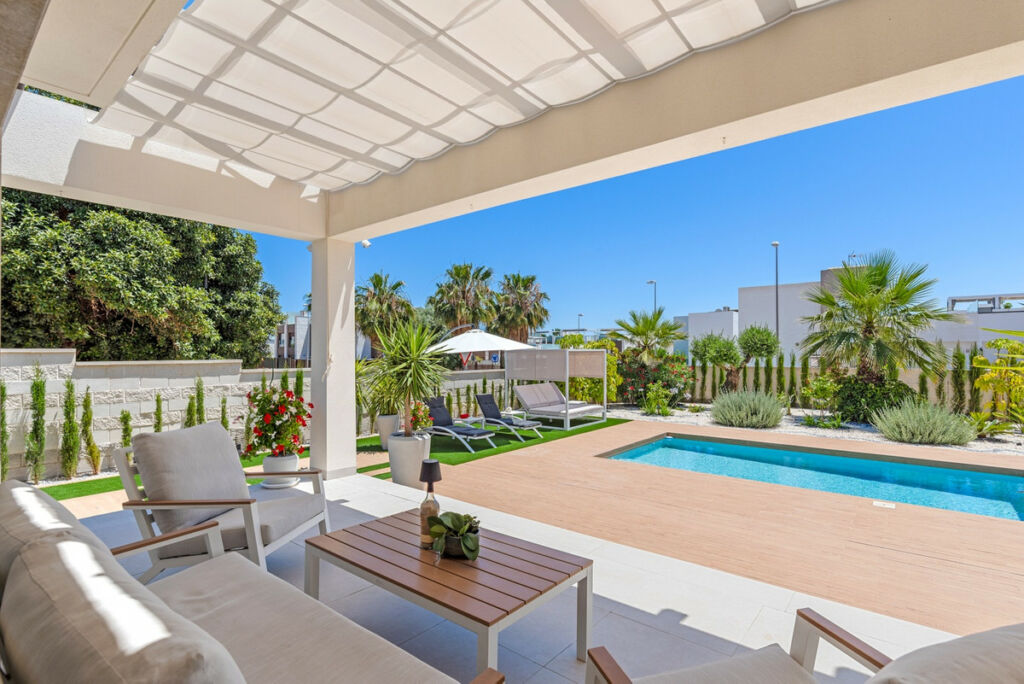 Detached Villa Ciudad Quesada Alicante - image 23