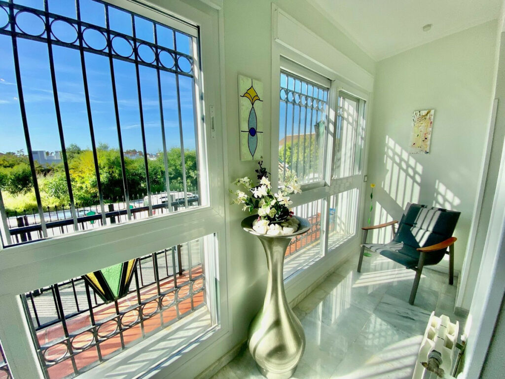 Detached Villa Calahonda Málaga - image 23