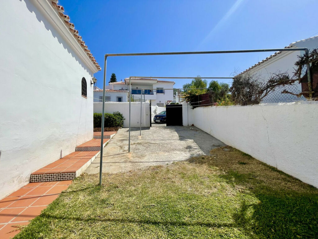 Detached Villa Nerja Málaga - image 23