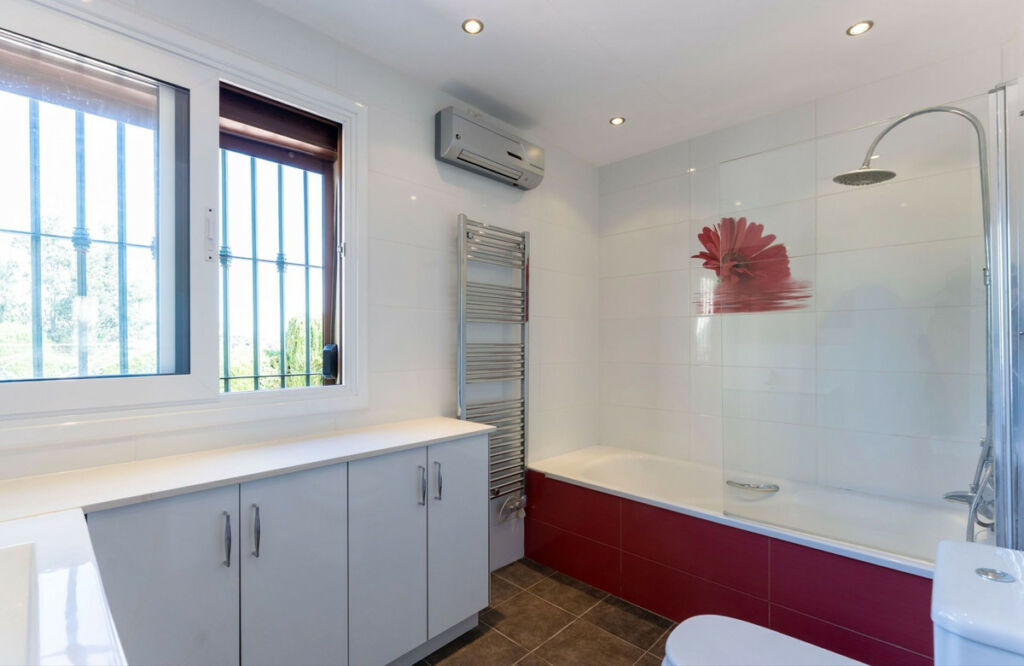Detached Villa Alhaurín el Grande Málaga - image 23