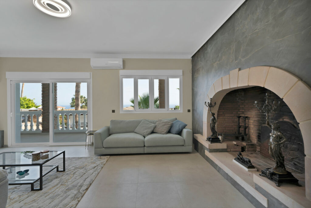 Detached Villa La Capellania Málaga - image 23
