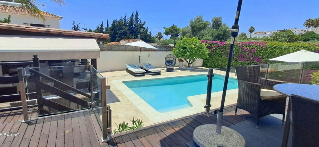 Detached Villa Marbella Málaga - image 23