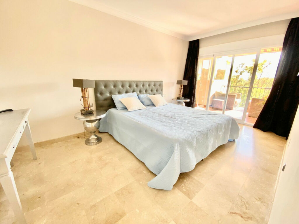 Middle Floor Apartment Atalaya Málaga - image 23