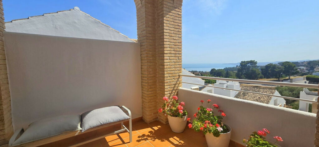 Detached Villa Benalmadena Pueblo Málaga - image 23